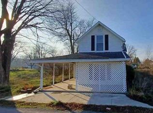 9585 Santa Fe Line Rd, Wapakoneta, OH 45895