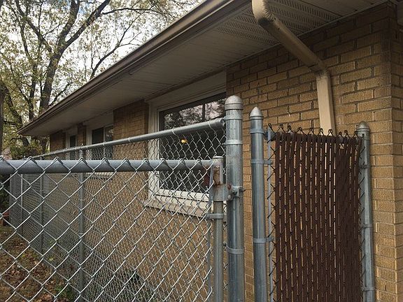 3rd image of 350 Merrill Ave