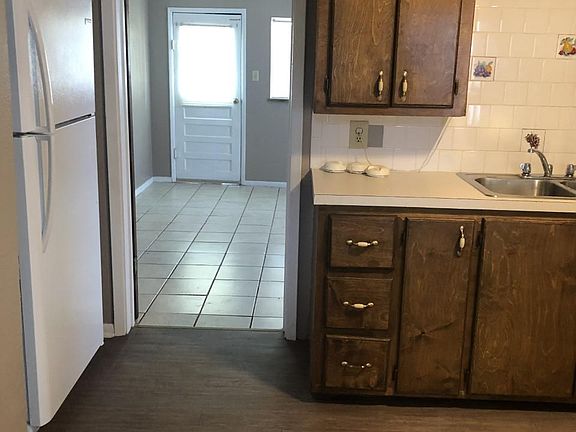 2nd image of 2312 Avenue D