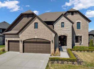 49905 Majestic Dr N, Macomb, MI