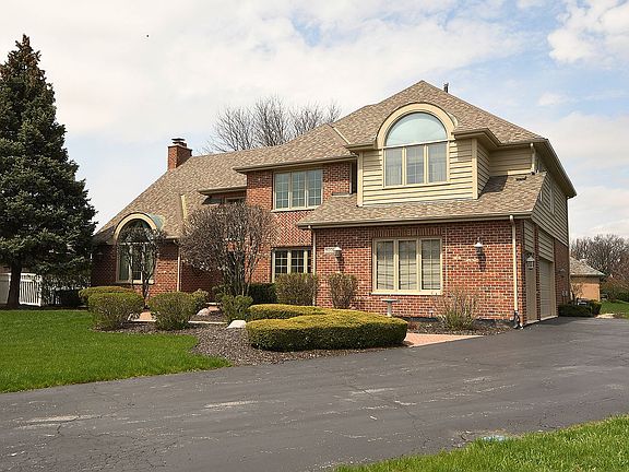 2nd image of 8006 Aberdeen Ct