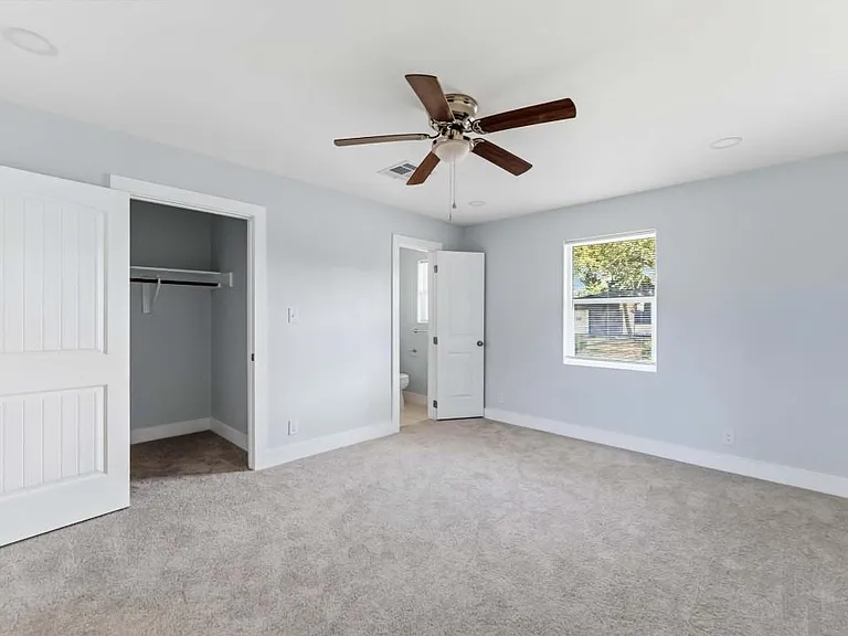 3923 Hickok Ln — Photo 12