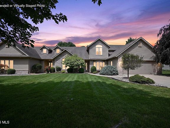 2nd image of 301 N Pointe Dr