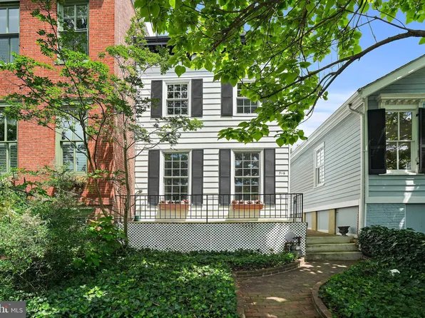 516 9th St SE, Washington, DC 20003