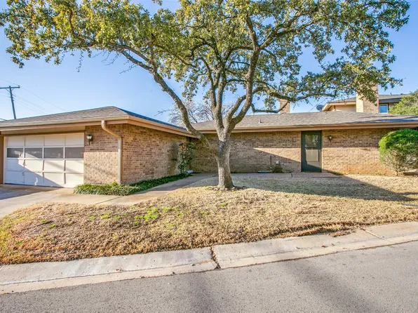 1 Morrow Dr, Bedford, TX 76021