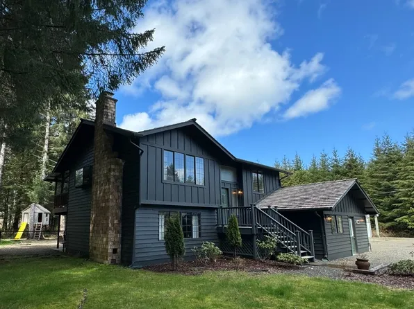131 Elk Valley Road, Forks, WA 98331