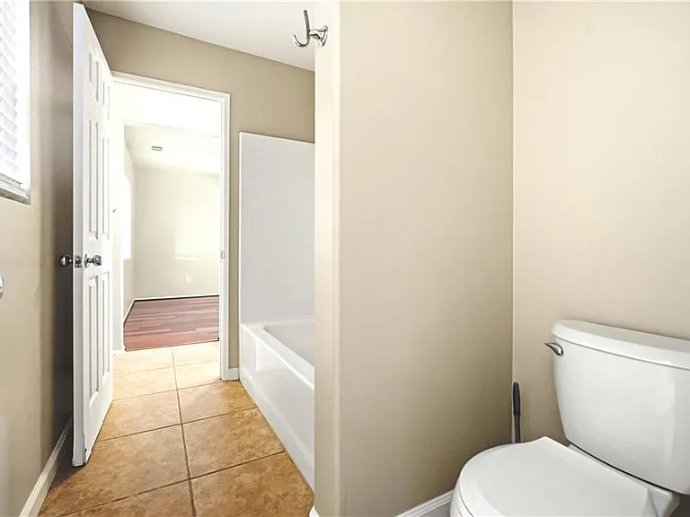29056 Barcelona Ct — Photo 22