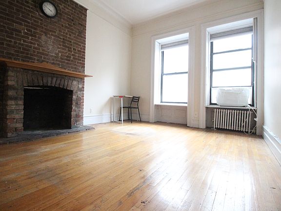 2nd image of 254 W 71st St APT 3A