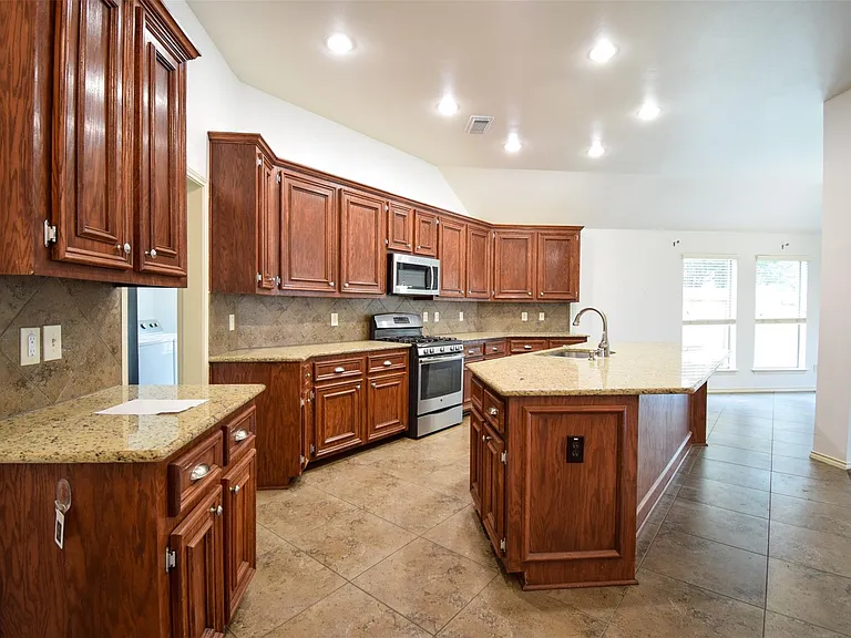 1511 Eden Meadows Dr — Photo 15
