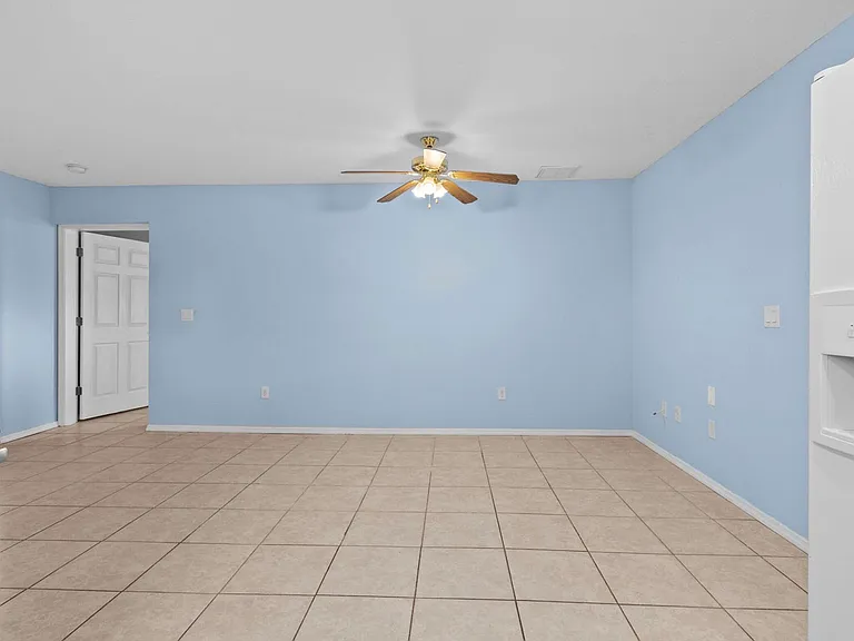 141 NE Naranja Ave — Photo 14