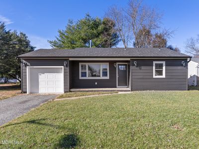 18 Bolingbroke Drive, Toms River, NJ, 08757