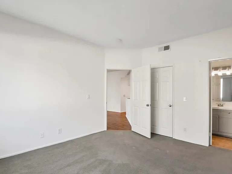 1828 Purdue Ave #201 — Photo 27