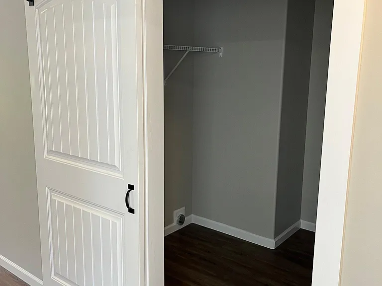 5940 Knox Hill Way — Photo 6