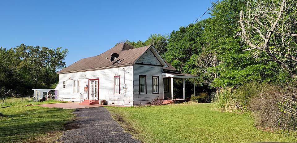 1st image of 512 County Road 147