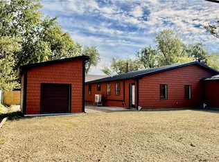 140 Rosewood Ave, Angola, NY 14006
