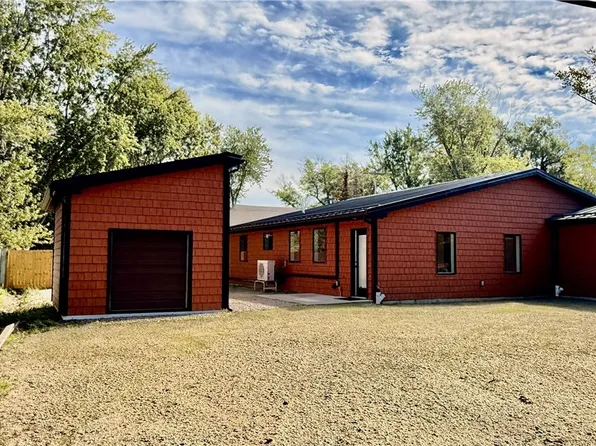 140 Rosewood Ave, Angola, NY 14006