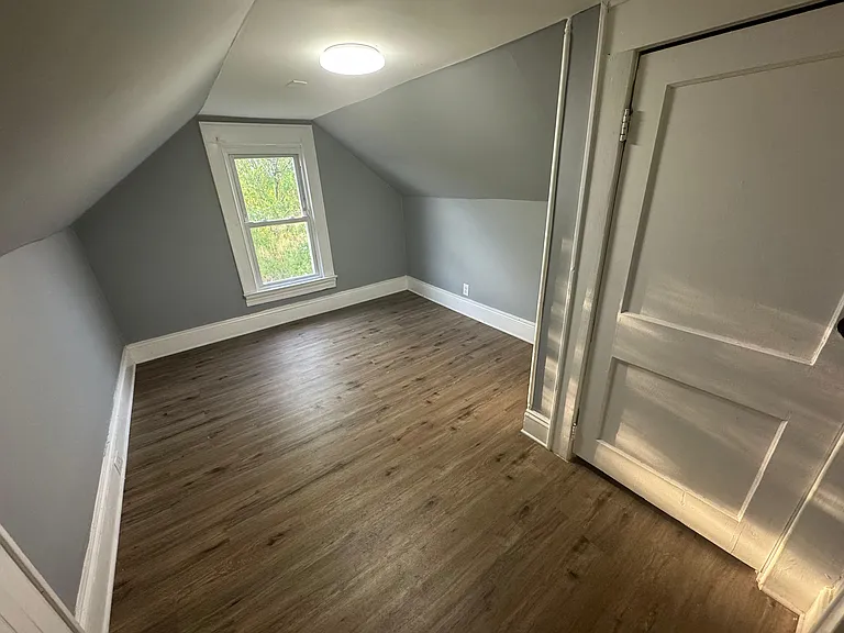 559 Grove St #G3 — Photo 5