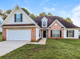 185 Revolutionary Dr, Hampton, GA 30228