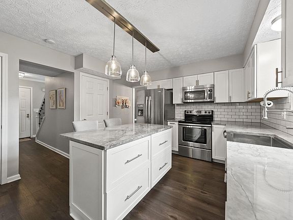 5th image of 3688 Carnforth Dr
