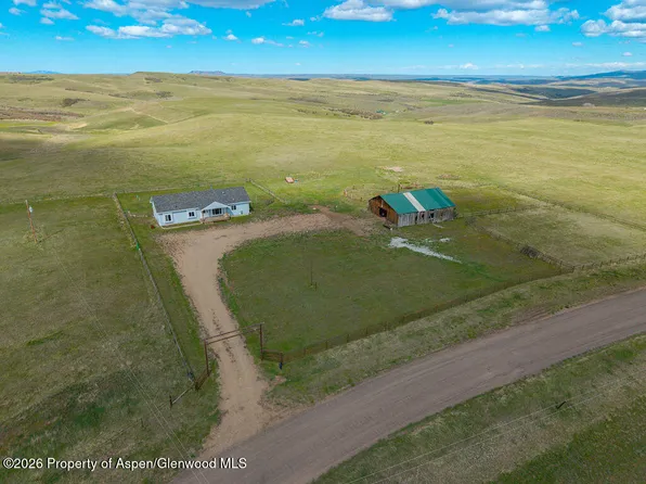 42450 McGuire Ln, Hayden, CO 81639