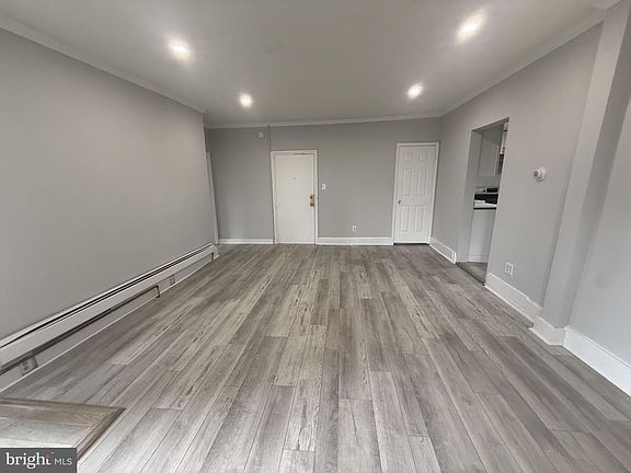 2nd image of 212 Warren St #2