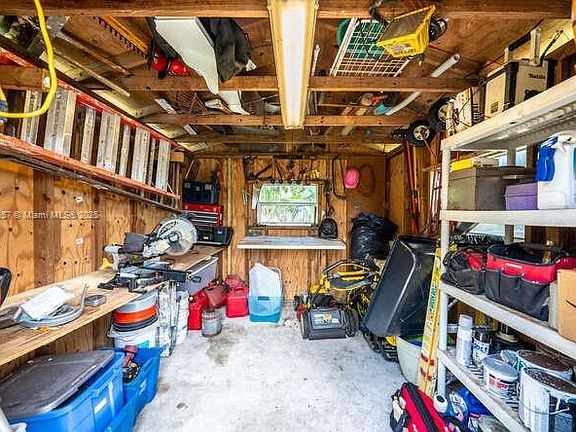 2nd image of 3309 SW 16th St