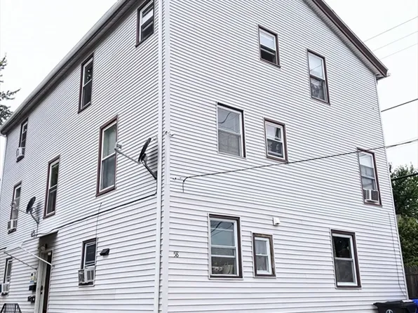 58 Perry St, Central Falls, RI 02863