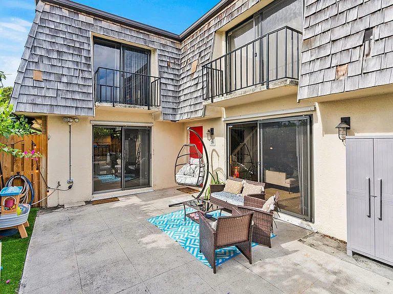 29 Lake Arbor Dr — Photo 23