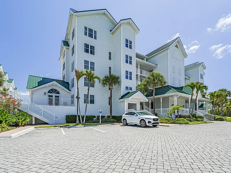 2700 Ocean Dr #208S — Photo 3