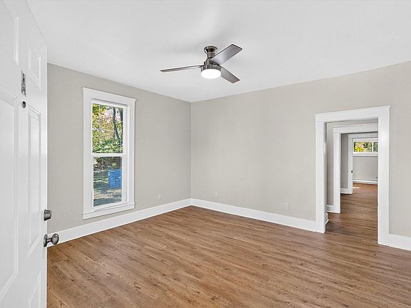 5th image of 320 E Pacific Street