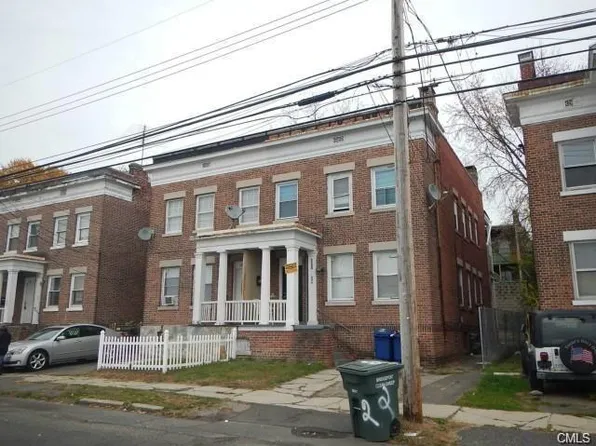 377 Dover St #377, Bridgeport, CT 06610