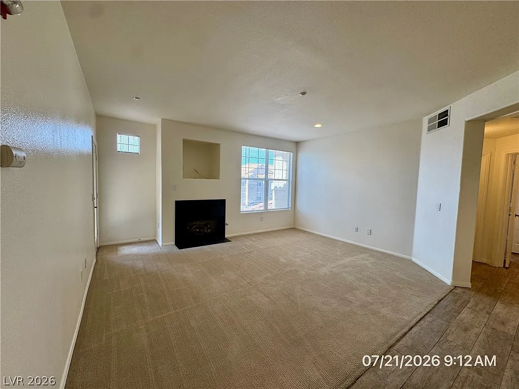 2 bed, 2.0 bath, 1059 sqft, $1,550 — Photo 3