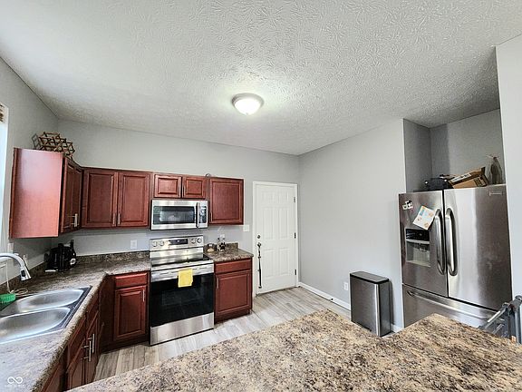 5th image of 2947 E Tabor St