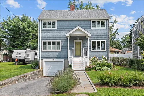 59 Berkley Ave Photo 1