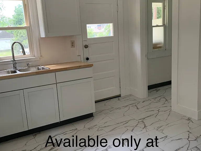 819 N Murray St #819 — Photo 5