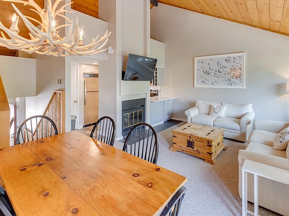 4th image of 76 Fox Run Road Unit 2