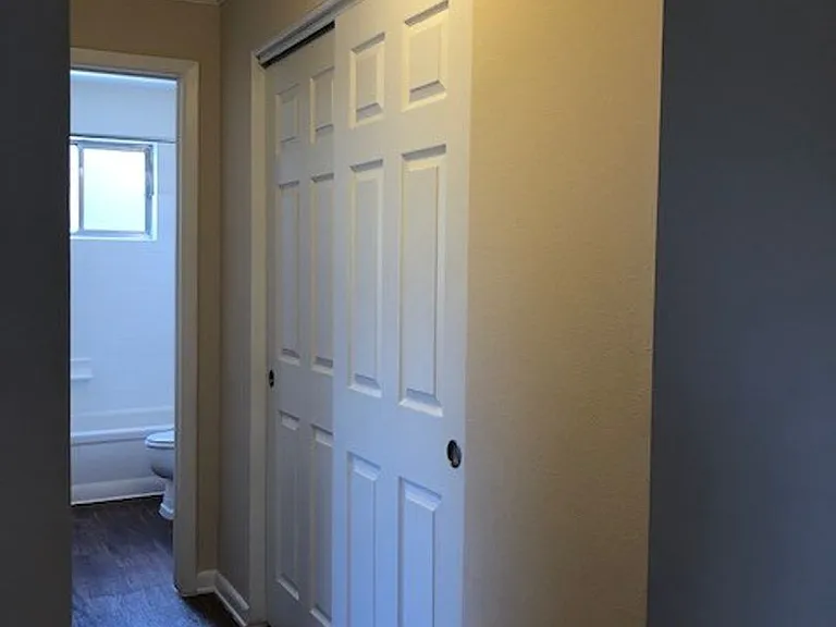3401 S Marion St — Photo 2