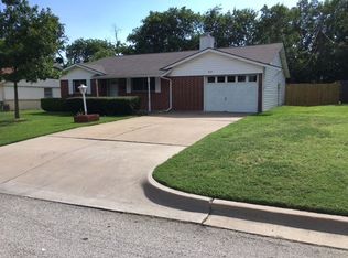 824 Sunshine Ln, Grapevine, TX 76051