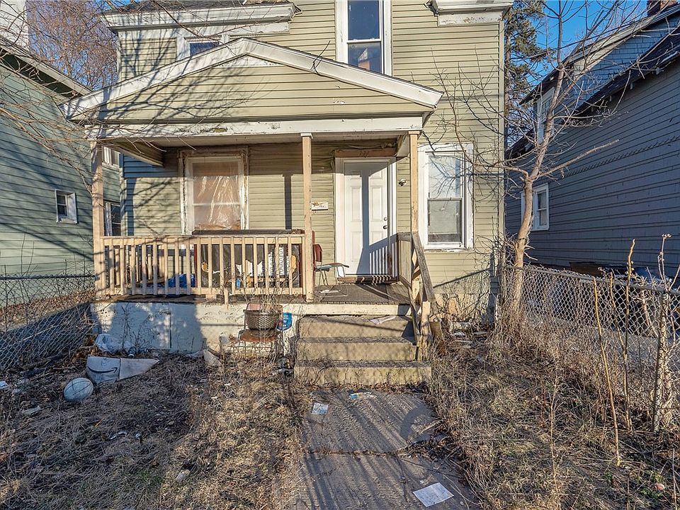 1st image of 111 Richardson Ave