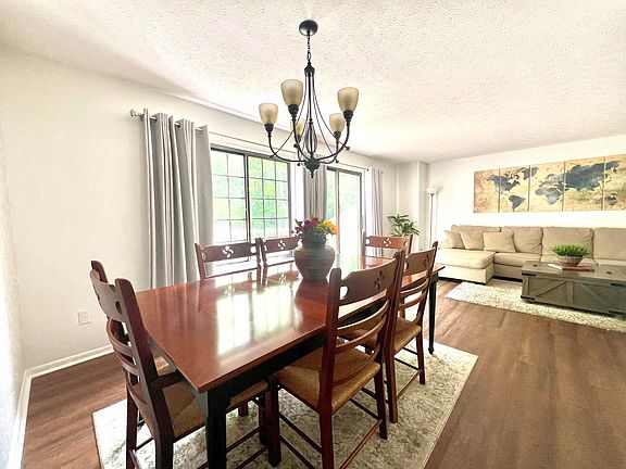 4th image of 202 Shaker Heights Ln