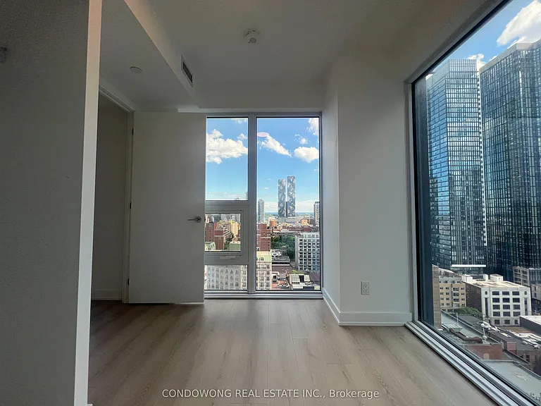 100 Queen St E #2211 — Photo 8