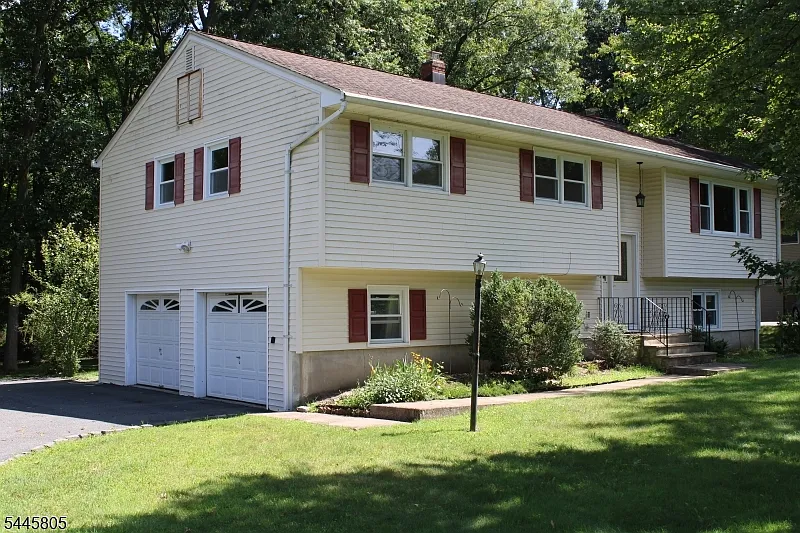 36 Cortright Rd