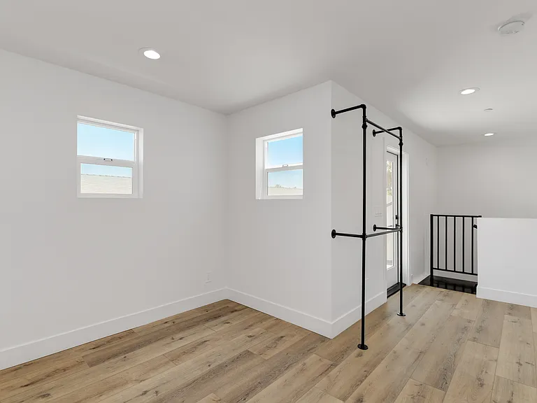 3010 Suncrest Dr #C — Photo 7
