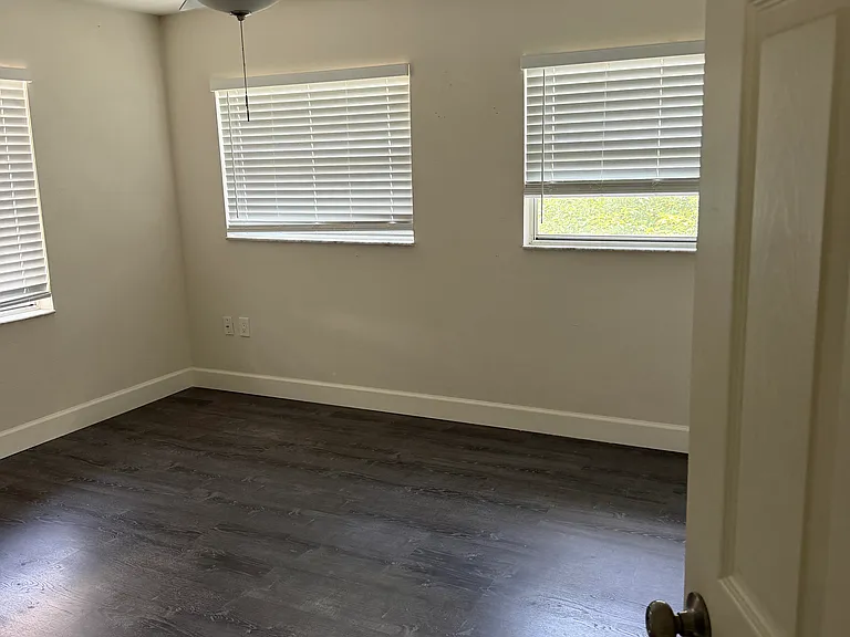 1025 S Ohio Ave #6 — Photo 9