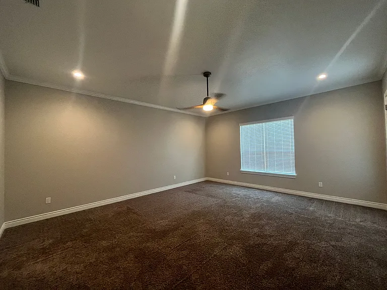 4815 Viewcrest Rd — Photo 22