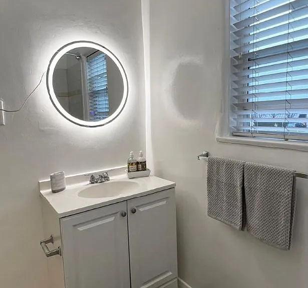 132 S Bedford Dr #207 — Photo 7