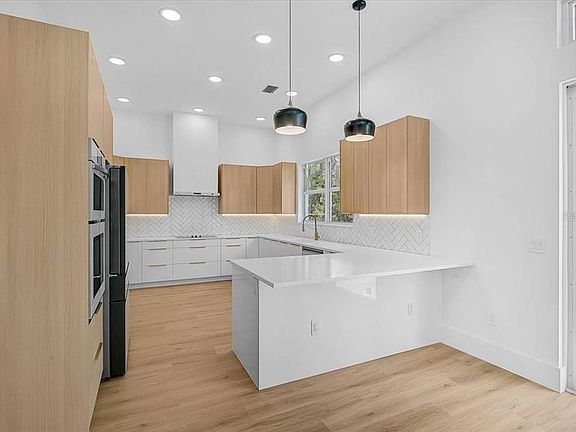 5th image of 4443 WINDSONG AVENUE
