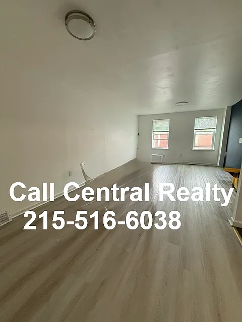 2 bed, $1,400 — Photo 2