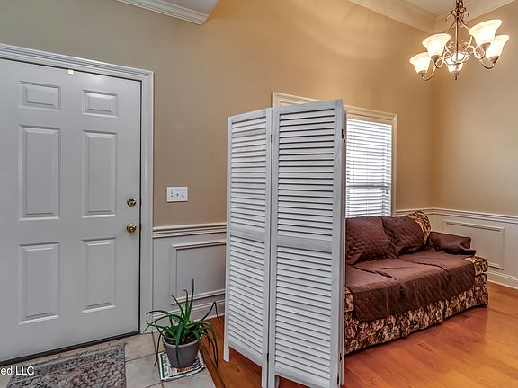 3rd image of 502 Wildberry Dr