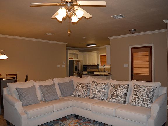 5th image of 4313 Tamarack St